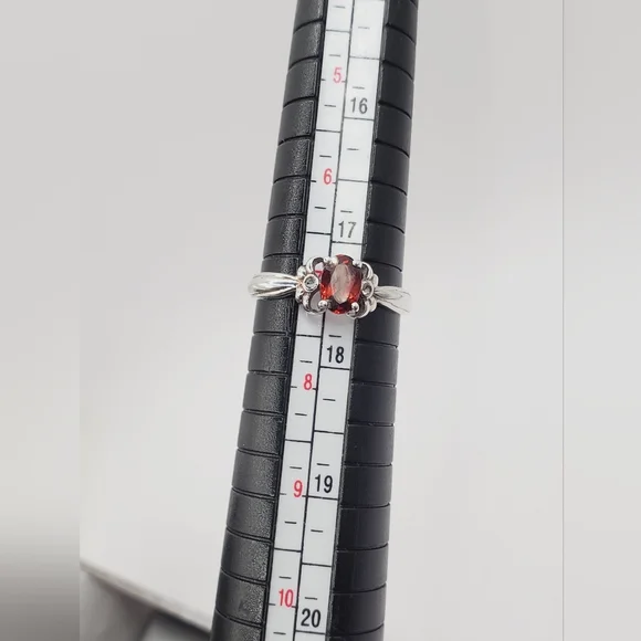 Genuine Oval Garnet & White Topaz 925 Sterling Silver Ring